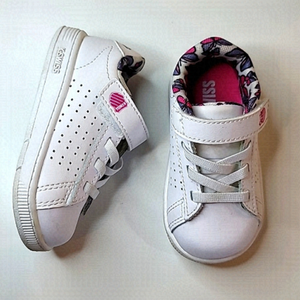 K. SWISS Butterfly Sneakers No Laces Slip On Velcro